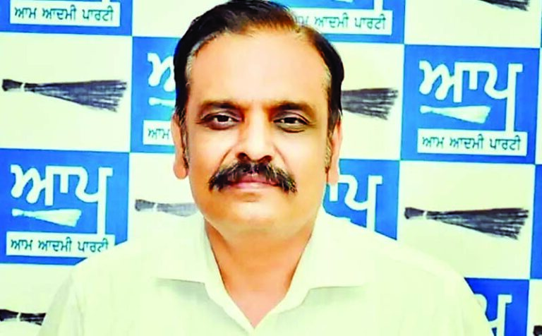 अमृतसर नॉर्थ से आप विधायक पार्टी से सस्पेंड