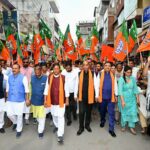 अधिकारी जान लें कि सरकारें आती जाती रहती हैं, भावनाएं कुचलने का प्रयास न करें : जयराम ठाकुर