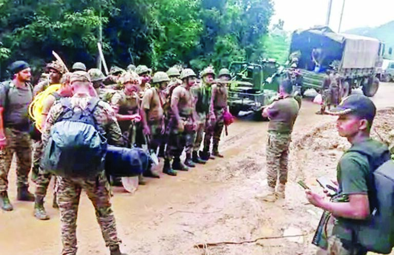 मंडी में आपदा राहत के मोर्चे पर उतरी सेना,केंद्र सरकार हुई सक्रिय, पूर्व सीएम से नुकसान की जुटाई जानकारी