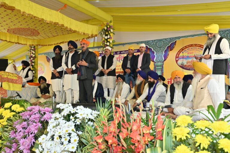धर्म और मानवता की रक्षा के प्रतीक है गुरु तेग बहादुर: मुख्यमंत्री 350वें शहीदी दिवस पर श्री आनंदपुर साहिब में कार्यक्रम में हुए शामिल